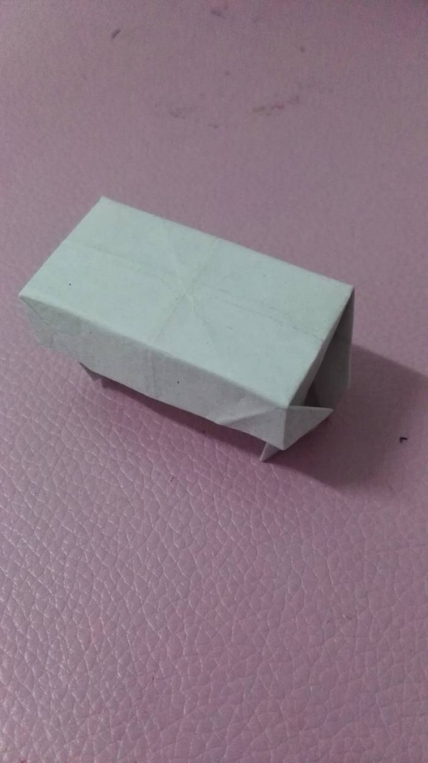 Mini desk origami tutorial