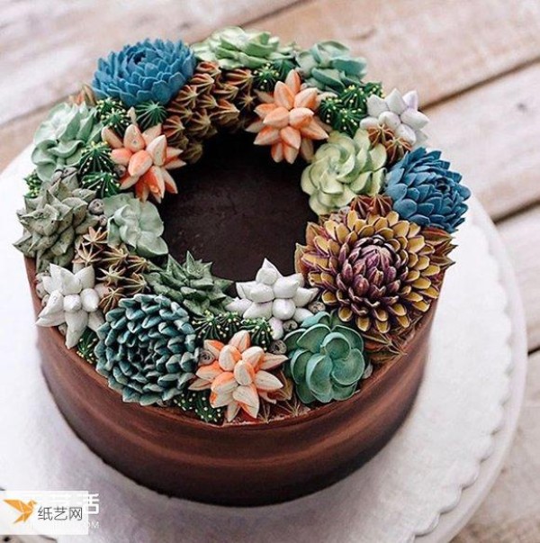 A lifelike succulent cake freshly baked