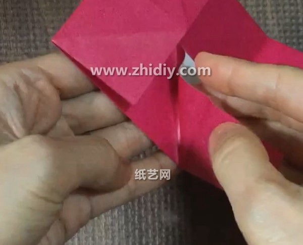 How to fold a simple origami butterfly