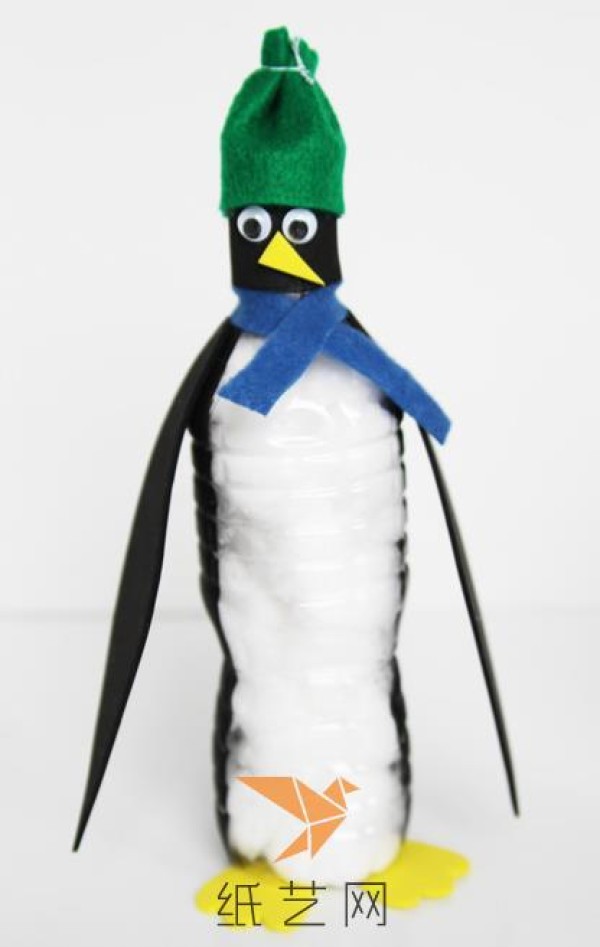 Tutorial for children to turn empty water bottles into treasures and make cute Antarctic penguins