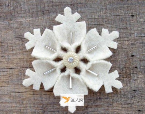 A complete picture collection of 18 kinds of handmade non-woven snowflakes