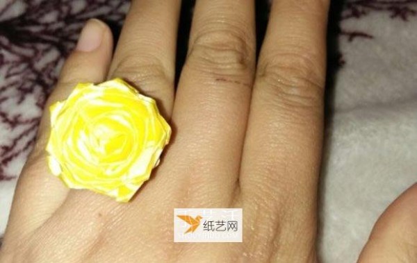 How to fold a rose ring with ribbon