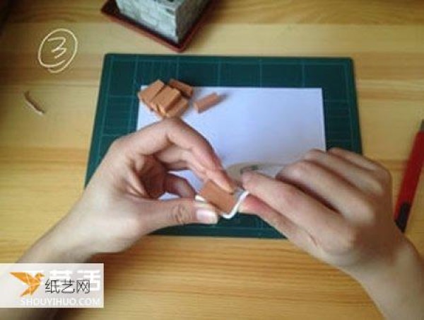 Personalized tutorial for hand-making mini square flower pots using clay small red bricks