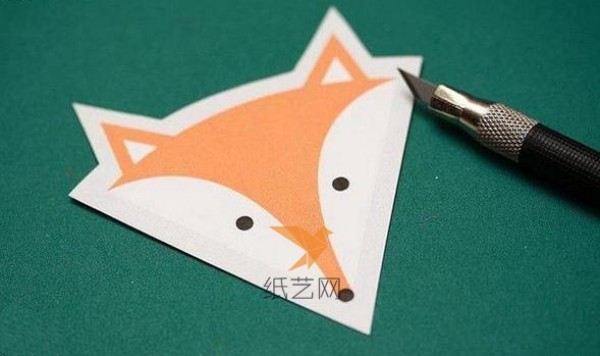 Three-minute tutorial on how to make a little fox bookmark