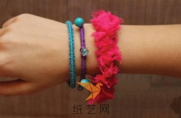 Very simple handmade DIY woven bracelet