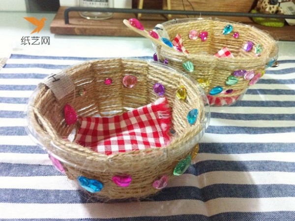 Illustrated tutorial on how to make cute little bowls for childrens handicrafts