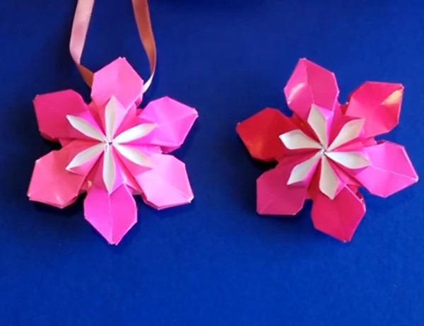 Creative decoration hand-making tutorial of handmade origami flowers for Teachers Day