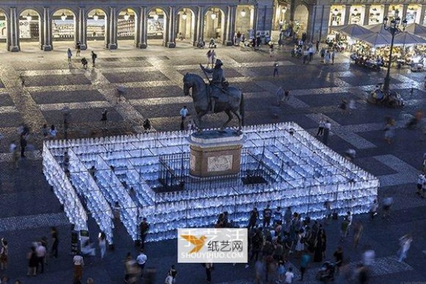 An environmental masterpiece, using 15,000 plastic bottles to form a beautiful maze