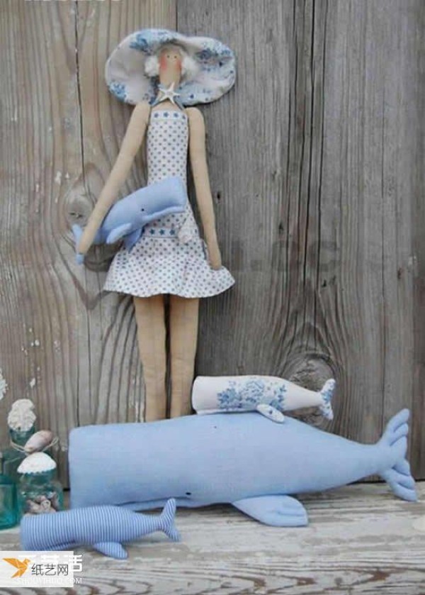 Illustrated tutorial on making a sea-going girl doll using non-woven fabrics