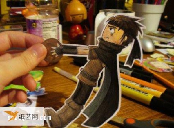 A very fun and creative paper-cut figure that you can play games with