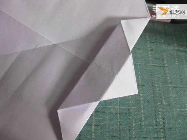 How to fold paper carp using dollars