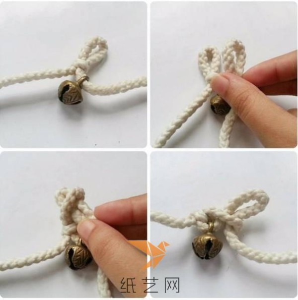 Tutorial on how to knit a cute bracelet with bells