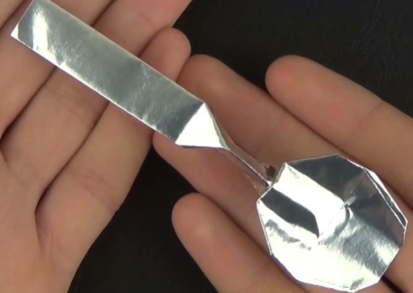 Origami method tutorial for handmade origami spoon