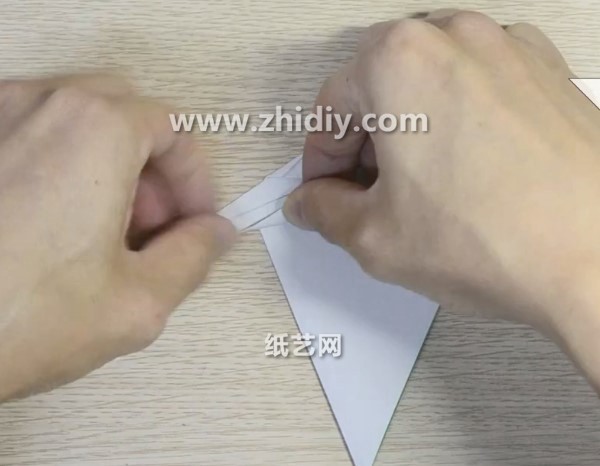 Origami method tutorial for simulated origami paper cranes