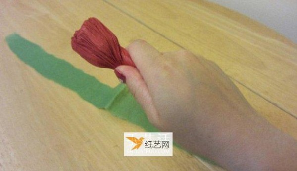 How to fold carnation gifts for Mothers Day