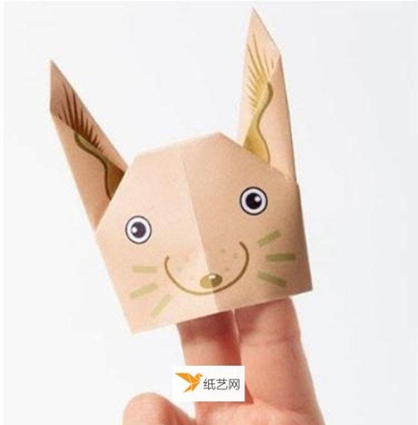 Illustration of the simplest folding method of hand puppet rabbit