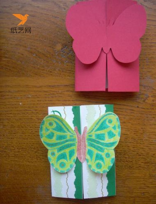 Tutorial on making Valentine’s Day cards with three-dimensional butterflies