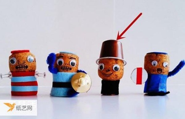 A very simple and interesting tutorial on making champagne cork handmade puppets