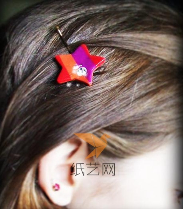 Make beautiful hairpins with little stars from ultra-light clay