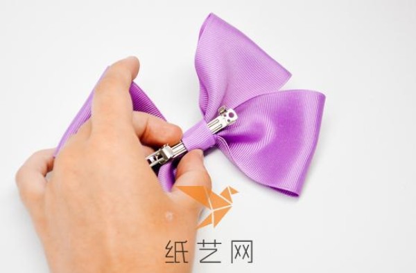 Tutorial on making large bow hairpins