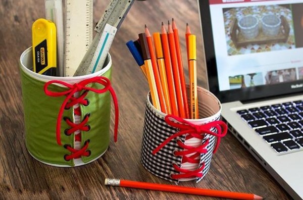 Tutorial on making beautiful pen holders from waste food cans