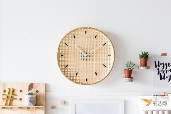 Illustrated tutorial on how to hand-make a personalized wall clock using Shao Kei