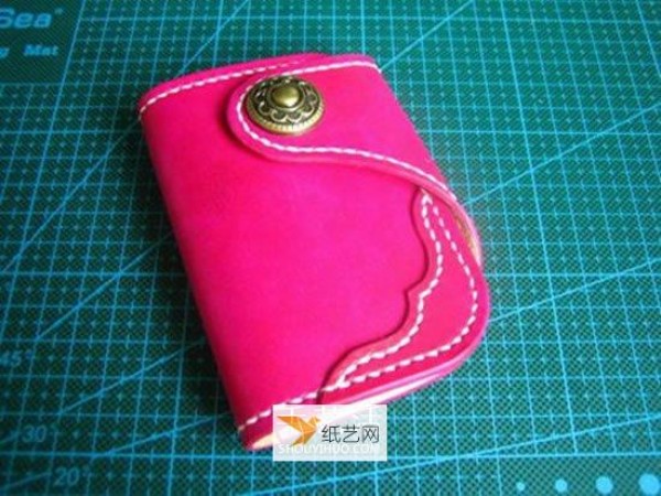 Tutorial on making your own Redmoon leather card holder for women