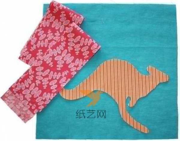 Tutorial on making beautiful handmade kangaroo pattern fabric pillowcases