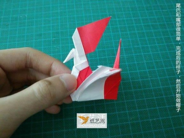 Detailed illustrated tutorial on how to fold the Christmas crane