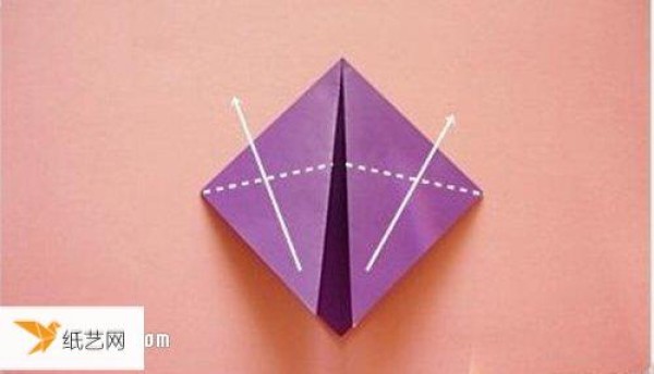 Illustration of how to make origami cat hand puppets