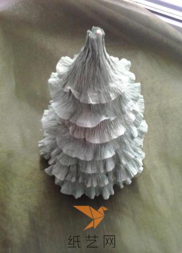 Christmas tree handmade simple crepe paper Christmas tree tutorial