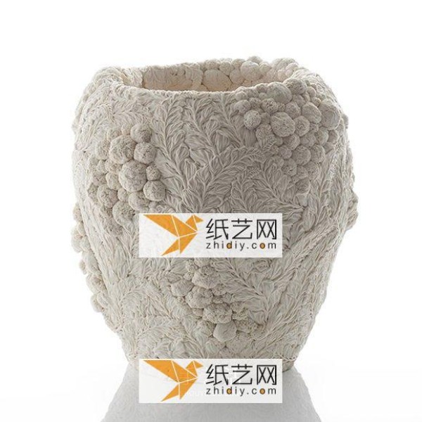 The delicate texture of flowers and plants starts from white ceramics