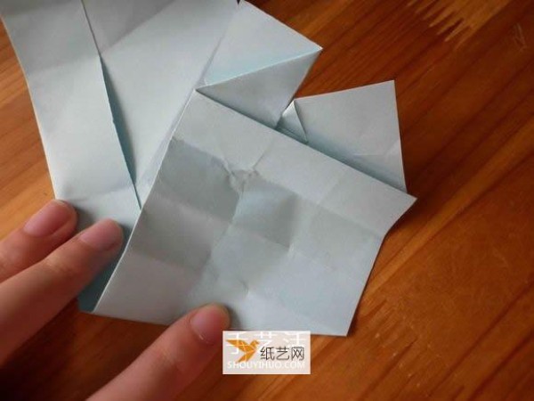 Use origami to make a love box with a lid for Valentine’s Day