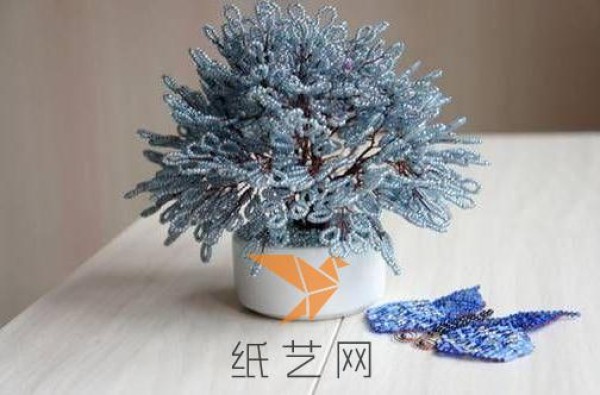 Tutorial on how to make an atmospheric beaded tree bonsai room decoration