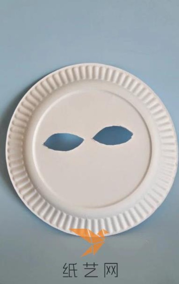 Cute bunny mask tutorial made from paper plates