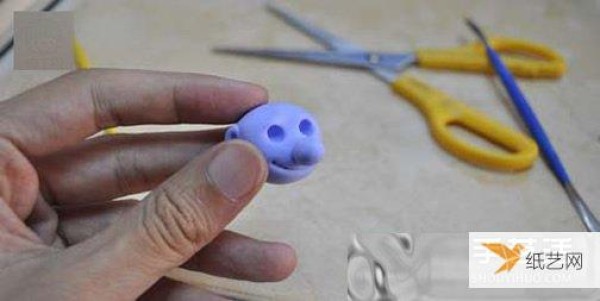 An illustrated tutorial on how to make a Smurf using ultra-light clay