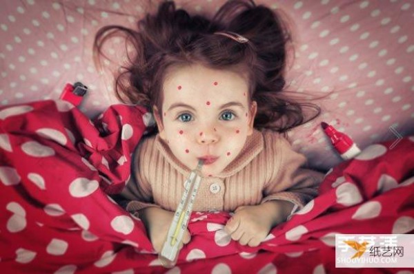 Creative children’s photos of the omnipotent daughter through the lens of a super-powerful dad