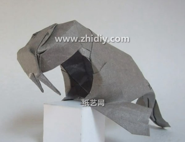 Origami walrus handmade tutorial