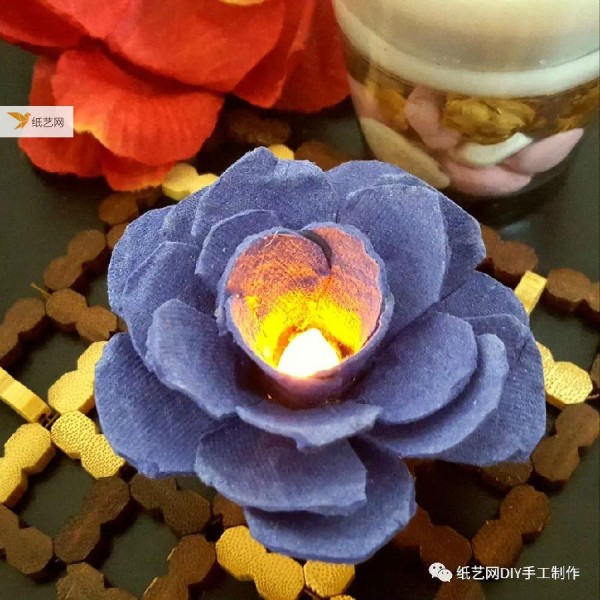 Rose night light tutorial made from egg tray