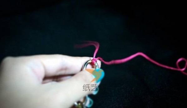 Simple bracelet knitting tutorial for making Christmas gifts