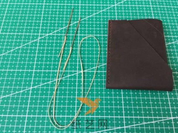 Super simple handmade leather card holder wallet making tutorial