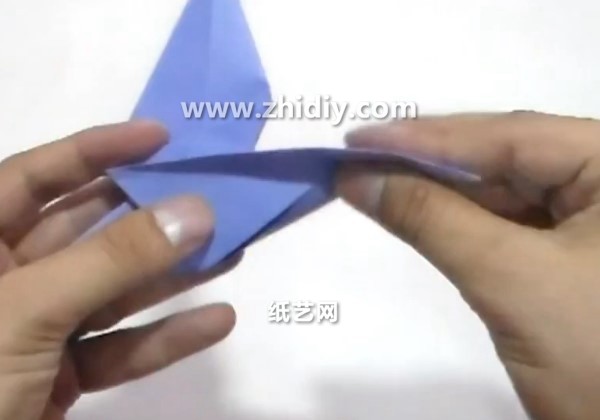 The latest origami making tutorial of three-dimensional origami hummingbird