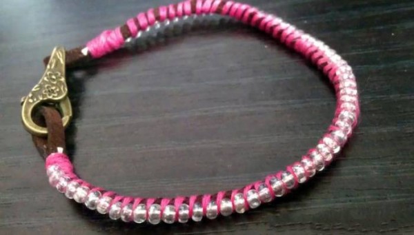 How to make a simple beaded bracelet