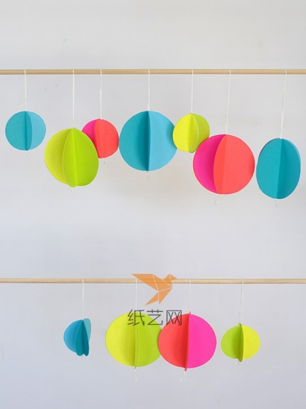 Simple paper art decorative balls suitable for holiday decoration