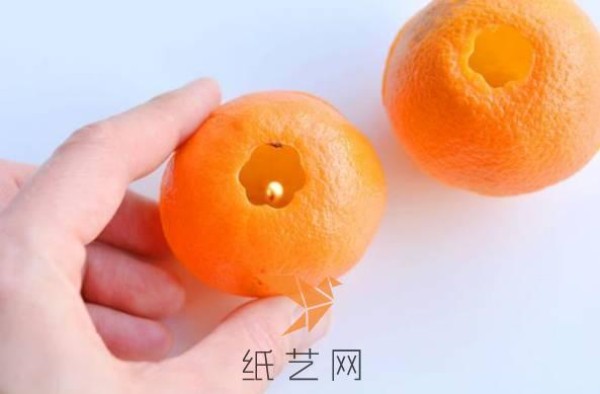 Life Tips: Tutorial for children to make small orange lanterns by hand