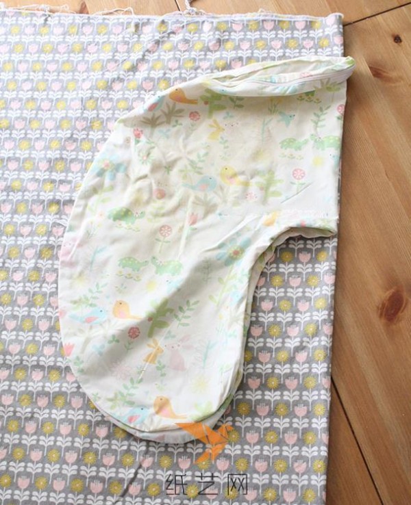 Make a new pillowcase for your U-shaped pillow