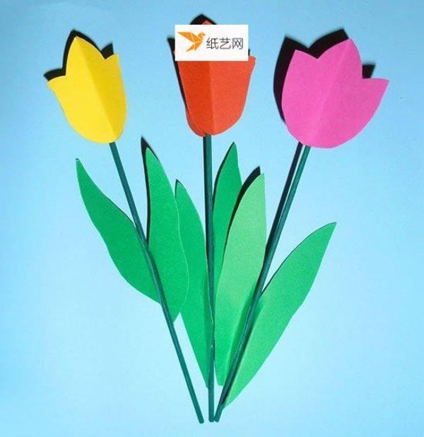 Make tulip flowers using colored cardboard