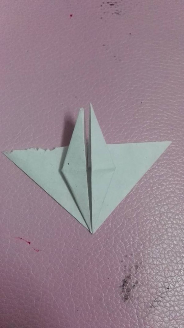 Super cool paper airplane tutorial