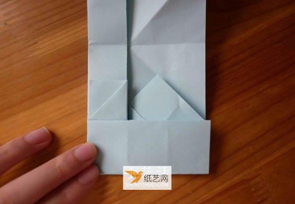 Use origami to make a love box with a lid for Valentine’s Day