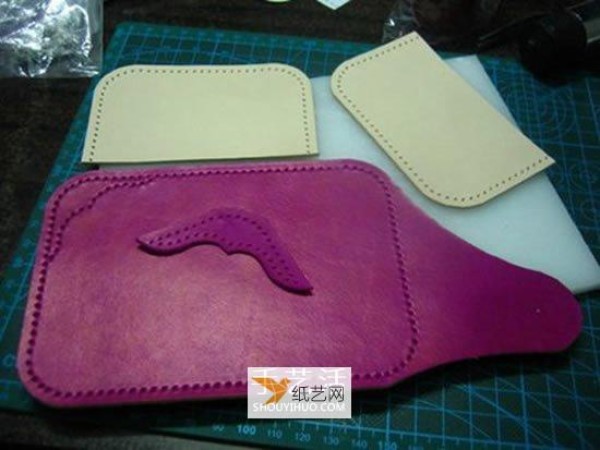 Tutorial on making your own Redmoon leather card holder for women